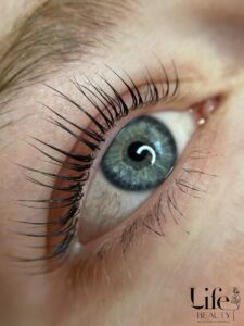 Life Beauty Salfeld - Lashlifting